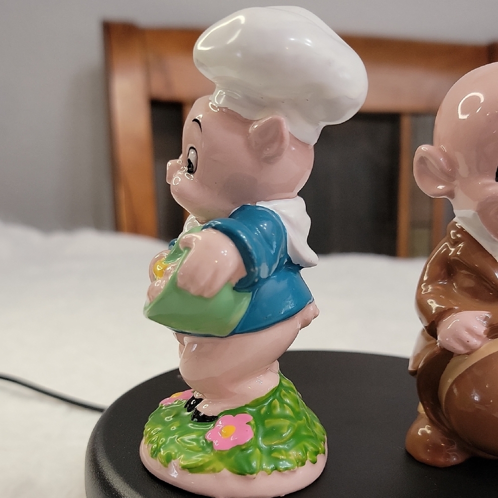 Vintage Warner Bros Porky Pig (1977) & Elmer Fudd (1975) Ceramic Figurines - Picture 4 of 12